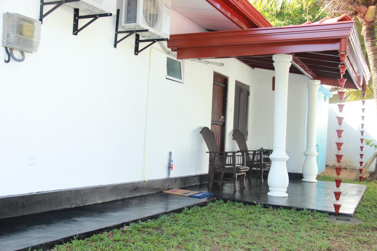 Sooriya Sewana Guest House Banduramulla Exterior photo